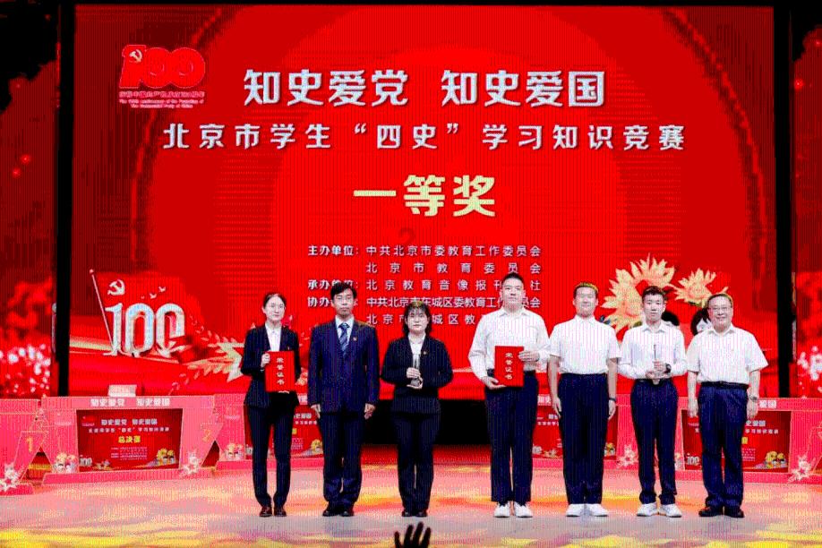 长大后的哪一刻，你感觉父亲老了？有哪些无法当面说出口的话，想对他说？游戏画面